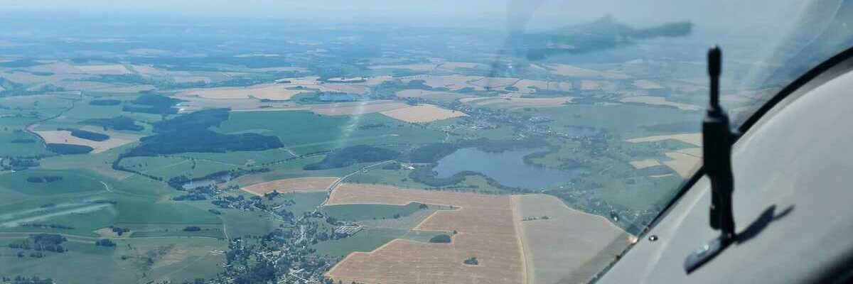 Flugwegposition um 11:26:16: Aufgenommen in der Nähe von Mittelsachsen, Deutschland in 1432 Meter